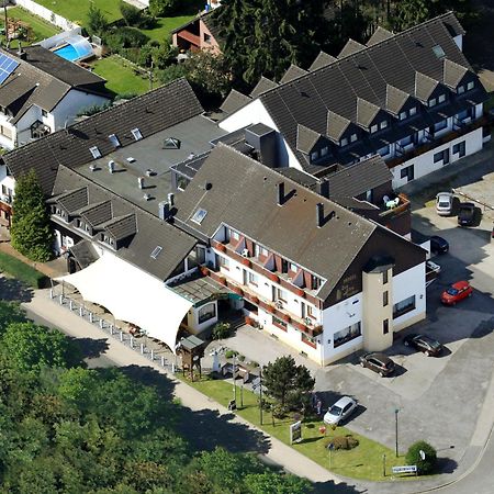 Land-Gut-Hotel Zum Alten Forsthaus - Aufladestation Fuer Elektroautos ヒュルトゲンヴァルト エクステリア 写真