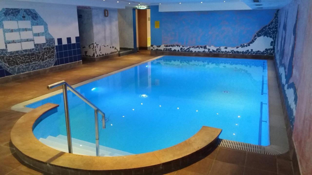 Land-Gut-Hotel Zum Alten Forsthaus - Aufladestation Fuer Elektroautos ヒュルトゲンヴァルト エクステリア 写真