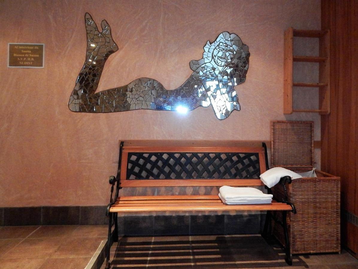 Land-Gut-Hotel Zum Alten Forsthaus - Aufladestation Fuer Elektroautos ヒュルトゲンヴァルト エクステリア 写真