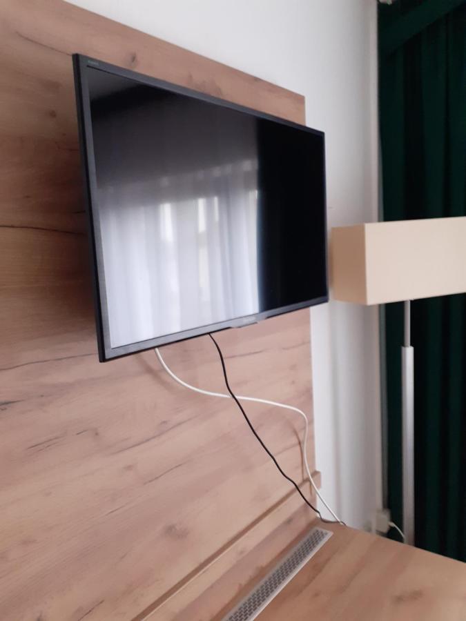 Land-Gut-Hotel Zum Alten Forsthaus - Aufladestation Fuer Elektroautos ヒュルトゲンヴァルト エクステリア 写真