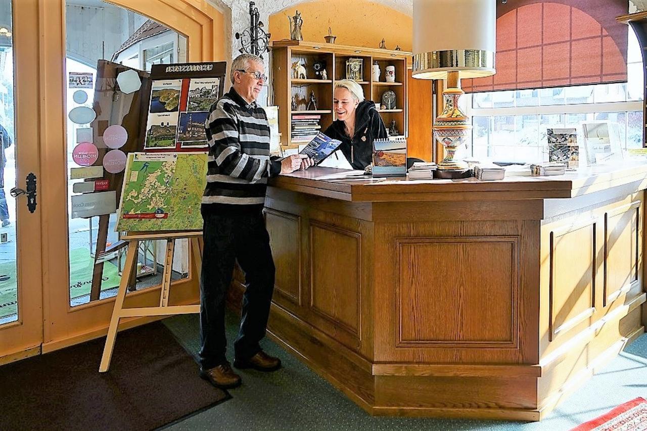 Land-Gut-Hotel Zum Alten Forsthaus - Aufladestation Fuer Elektroautos ヒュルトゲンヴァルト エクステリア 写真